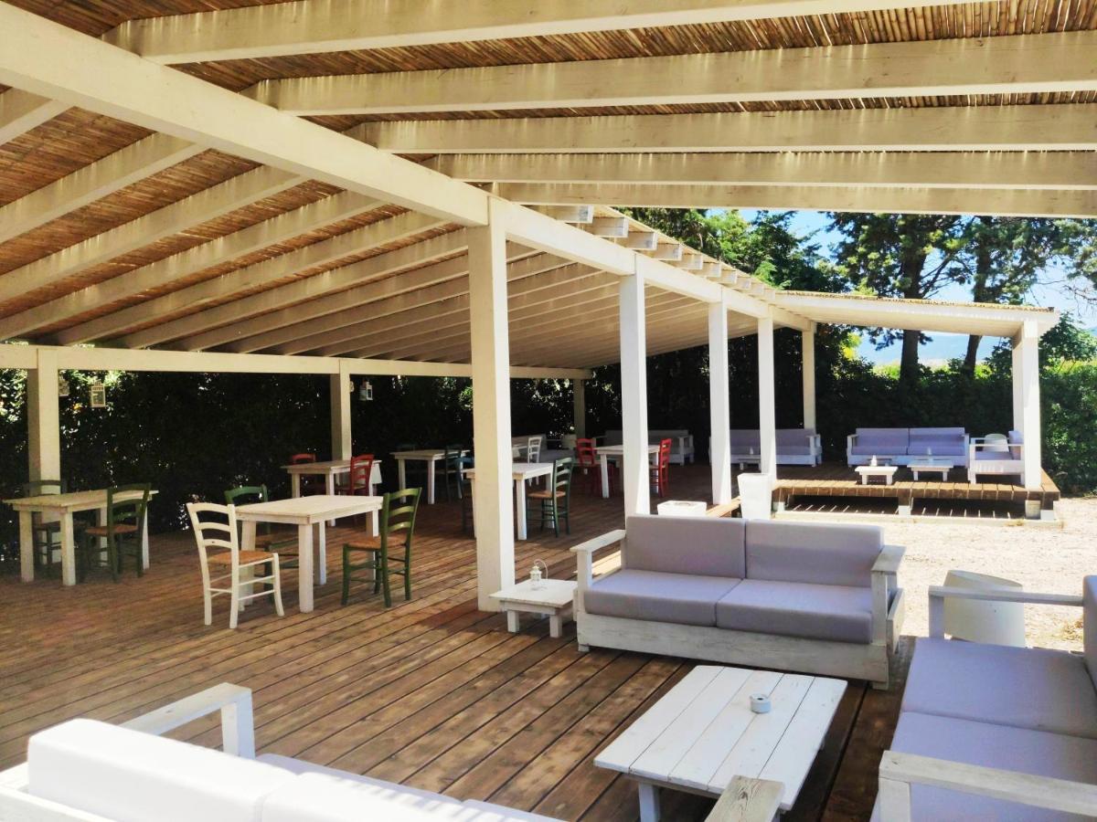 Is Benas Country Lodge San Vero Milis Esterno foto