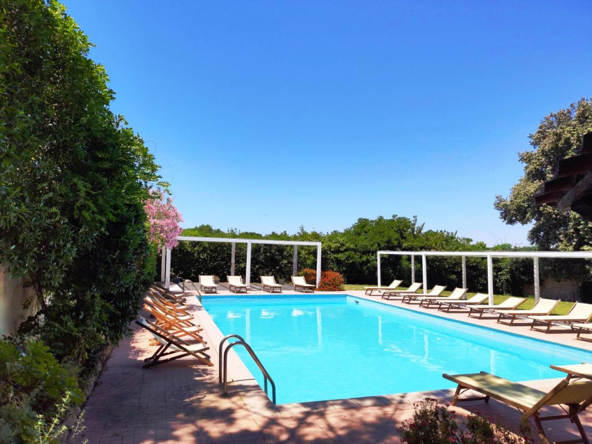 Is Benas Country Lodge San Vero Milis Esterno foto