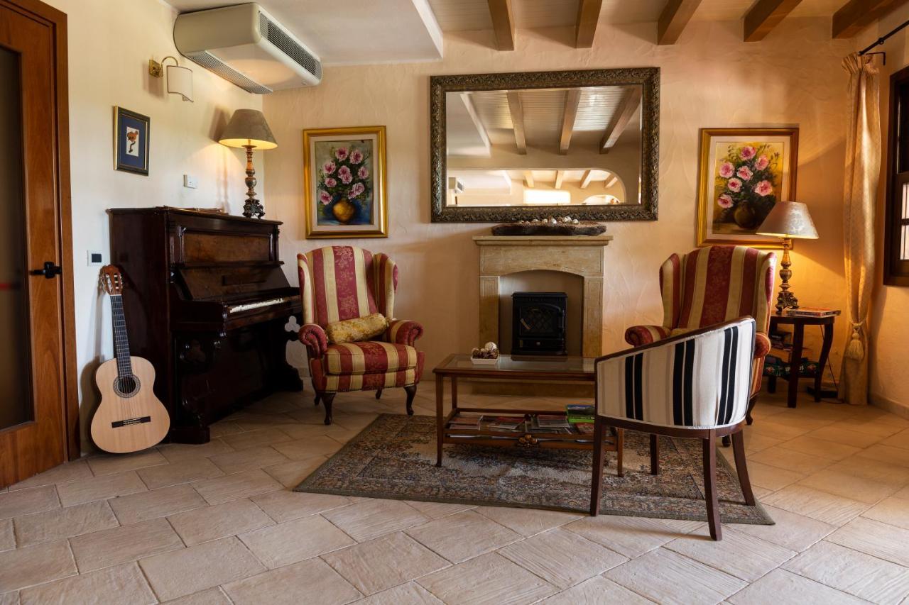 Is Benas Country Lodge San Vero Milis Esterno foto