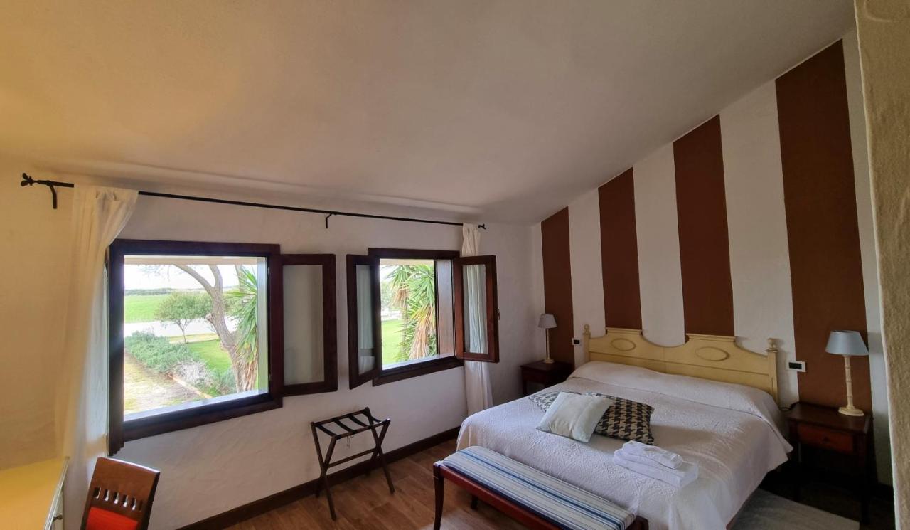 Is Benas Country Lodge San Vero Milis Esterno foto