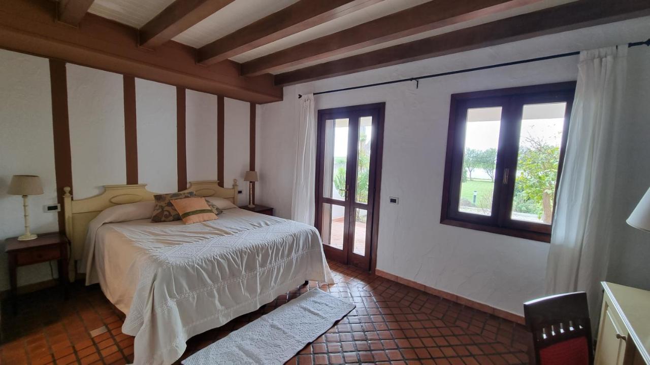 Is Benas Country Lodge San Vero Milis Esterno foto