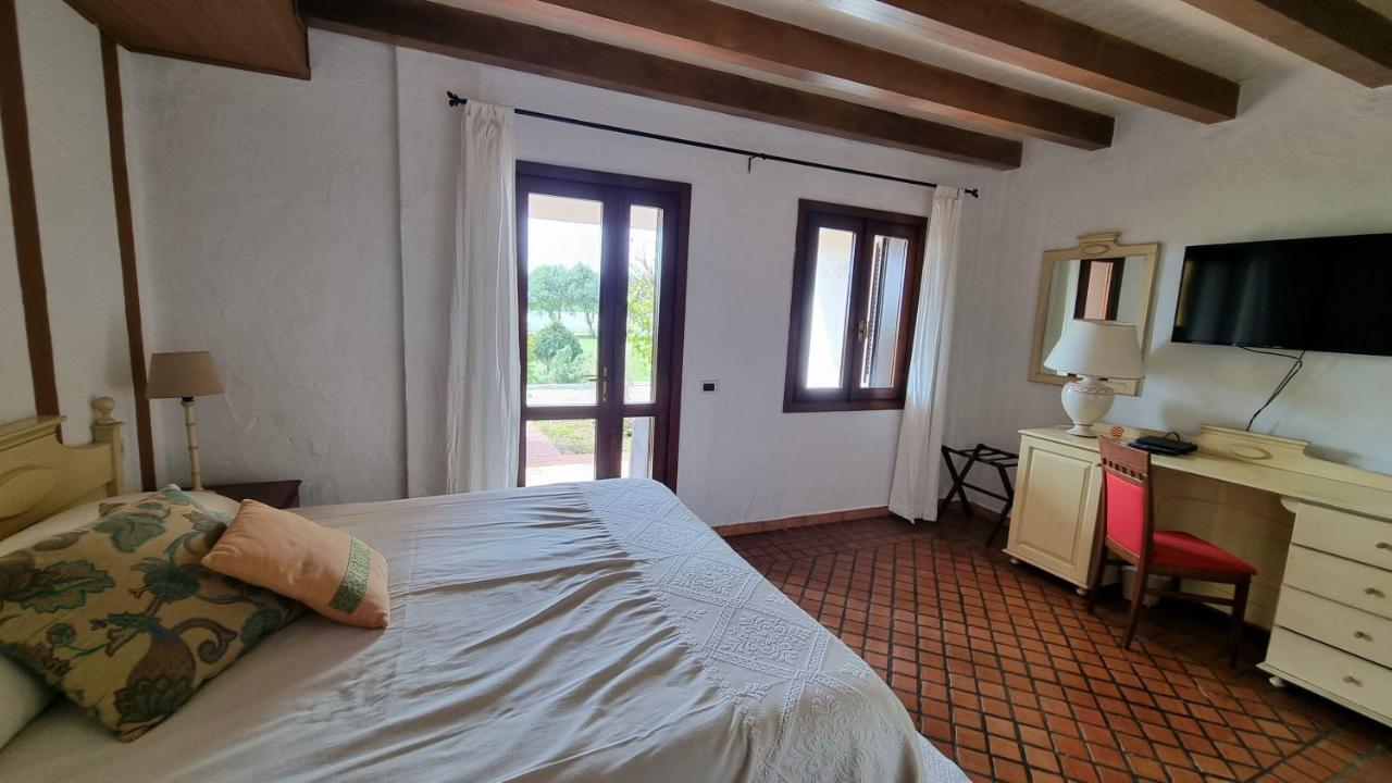 Is Benas Country Lodge San Vero Milis Esterno foto